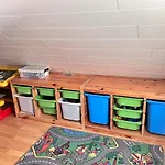 Les Pierris 라로셰안알데네