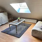 Les Pierris 펜션 라로셰안알데네