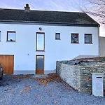 펜션 Les Pierris 라로셰안알데네