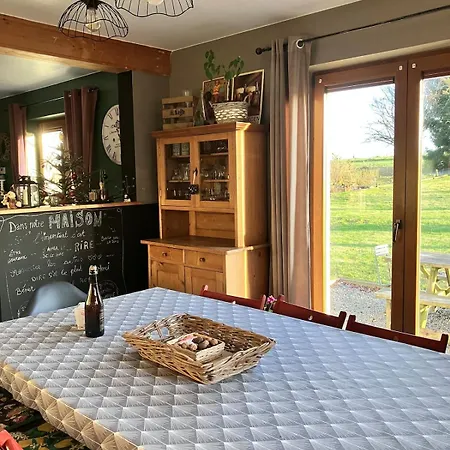 Holiday home Les Pierris