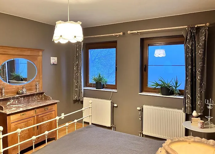 Semesterbostad Les Pierris La-Roche-en-Ardenne