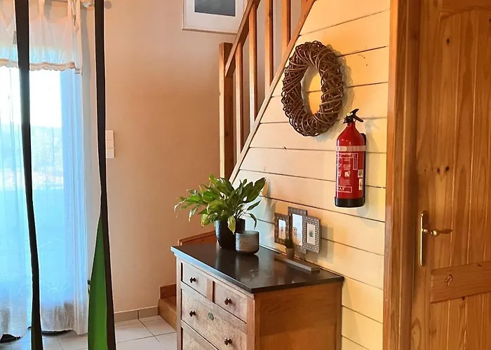 Les Pierris Semesterbostad